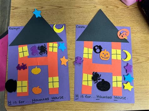 Halloween Preschool Craft | Halloween preschool, Halloween kindergarten ...
