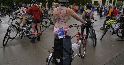 Naked Bike Riders Demonstrate Against Federal Troops The Advocate Burnie Tas