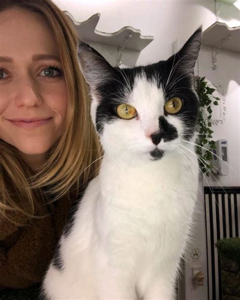 Hot And Sexy Johanna Braddy Photos ThBlog