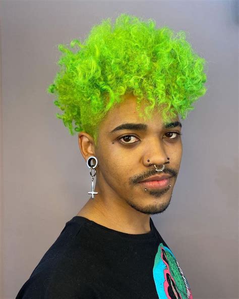 Pin By Debora Mihulet On Hair Cut Inspo 💇‍♀️ Green Hair Neon Green