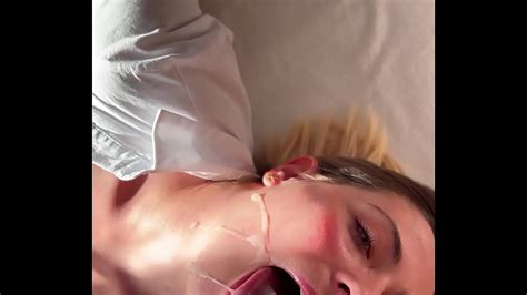 Real MI JEFE DICE QUE SOY SU EMPLEADA FAVORITA POR QUE SERÁ Mamada pov XVIDEOS