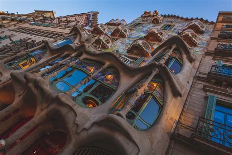 A Tour of the Works of Gaudi in Barcelona | The Planet D