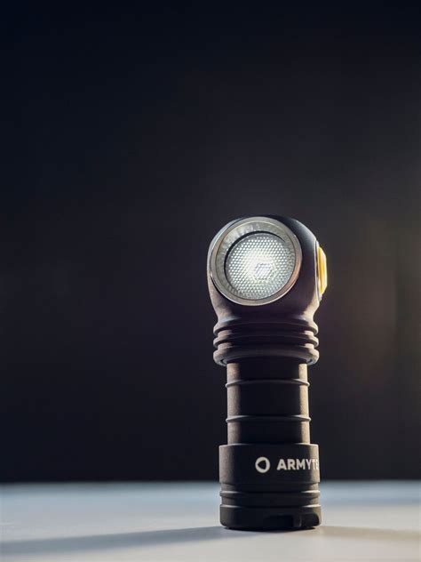Фонарь Armytek Wizard C1 Pro Magnet USB — МАГАЗИН МУЖСКИХ ПОДАРКОВ