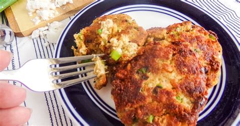 Salmon Cakes Recipe - Using Canned Salmon - Nerdy Mamma