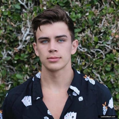 Hayes Grier Nude Leaked Pics Video Leaked Meat