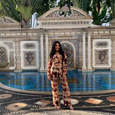 50 Molly Qerim Bikini Pictures Hot Sexy Livinlavidalowcarb