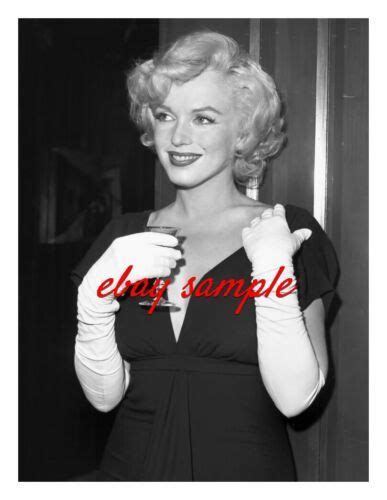 Marilyn Monroe Candid Photo At A Party For The Movie Some Like It Hot