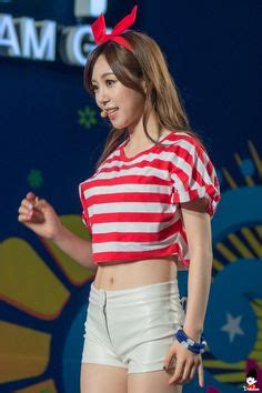 8 Hot Sexy Kwon Min Ah Bikini Pics