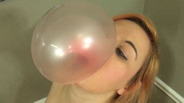 XXX Multimedia Bubbles Inside Bubbles Babe Blows Hubba Bubba Sexually For You 1080p Wmv
