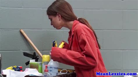 Using Giant Rubber Dick In The Pussy Of The Hot Maid Cnn Amador