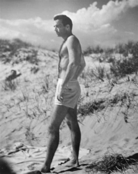 Montgomery Clifts Feet
