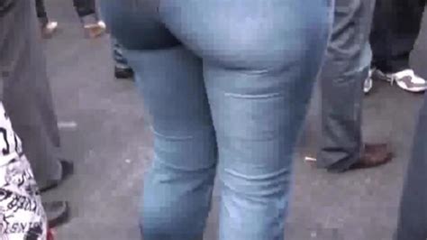 Sexy Brunette Round Ass In Pocketless Jeans Bubble Butt Tnaflix
