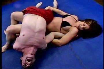 Mixed Wrestling Full Screen Big Tits Ebony Vixen Cleo Beats Up Smothers Scissors Earl Part 01
