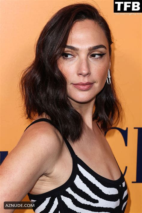 Gal Gadot Sexy Seen Showcasing Her Hot Figure At The Traveling Exhibition In Beverly Hills Aznude