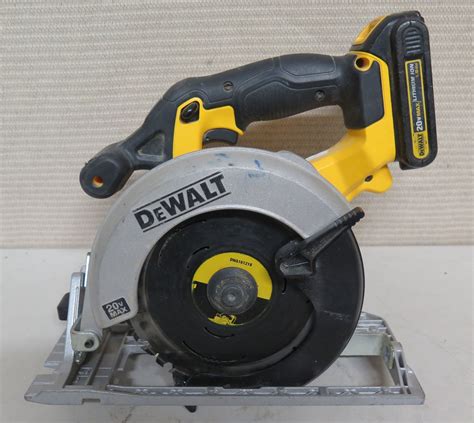 DeWalt DCS391 Cordless 6-1/2" Circular Saw, Type 3 20V Max - Oahu Auctions