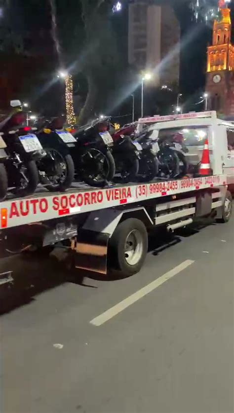 Pm Apreende Motos Em Opera O Randandan Na Noite De Natal Em Pouso