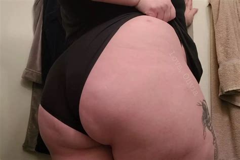 Bite It Nudes Booty Nude Pics Org