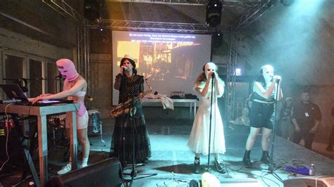 Pussy Riot släpper ny protestlåt mot kriget Kulturnytt Sveriges Radio