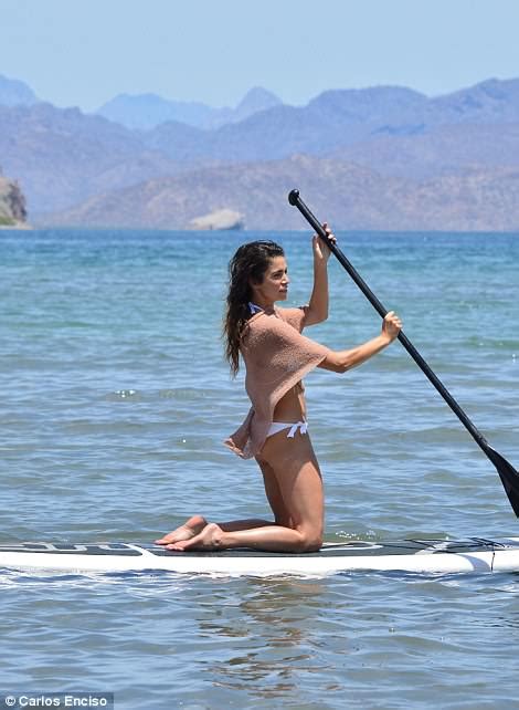 Nikki Reed And Ian Somerhalder Smooch On The Beach Daily Mail Online