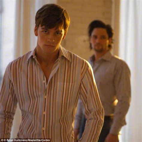 Casual Sex Apps May Fuel A Surge In HIV Cases Health Experts Warn Daily Mail Online