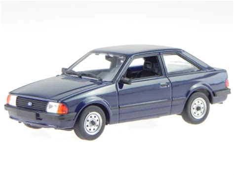 Ford Escort Mk Porte Bleu V Hicule Miniature