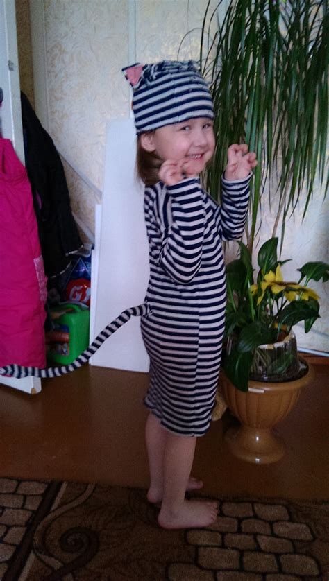 Из тельняжки… Папы могут все что угодно :) — УАЗ 469, 0,5 л, 1983 года ...