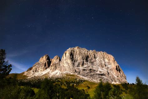 Langkofelgruppe im hellen Mondschein. Foto & Bild | landschaft ...