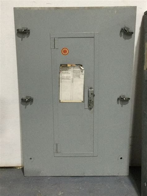 GE General Electric 100 Amp 120/208v 3 Phase 4 Wire Panelboard Enclosu