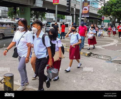 Manila Philippines 22nd Aug 2022 A Mother Picks Her Son From School