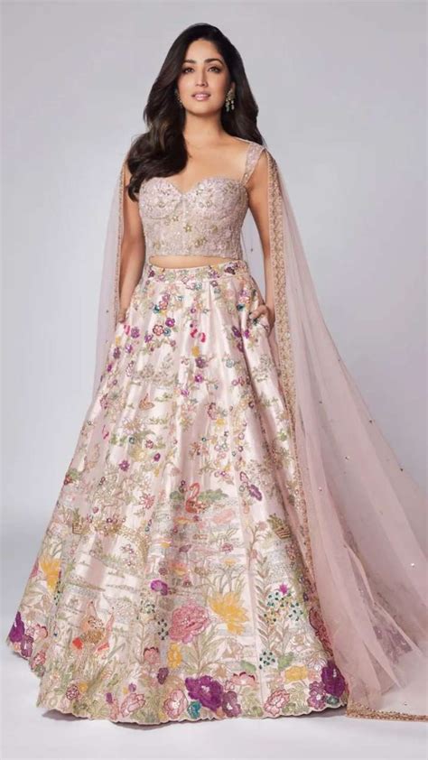 Yami Gautam Wedding Outfits| Lehenga For Wedding | Sarees For Wedding