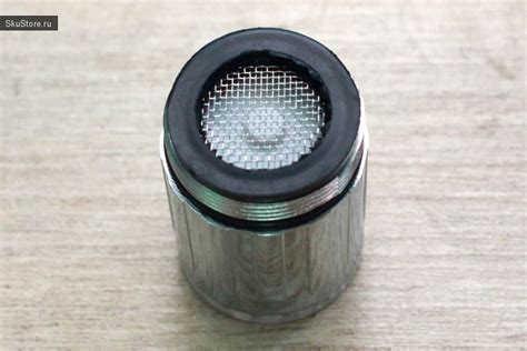 Светящаяся насадка на кран с изменением цвета в зависимости от ...