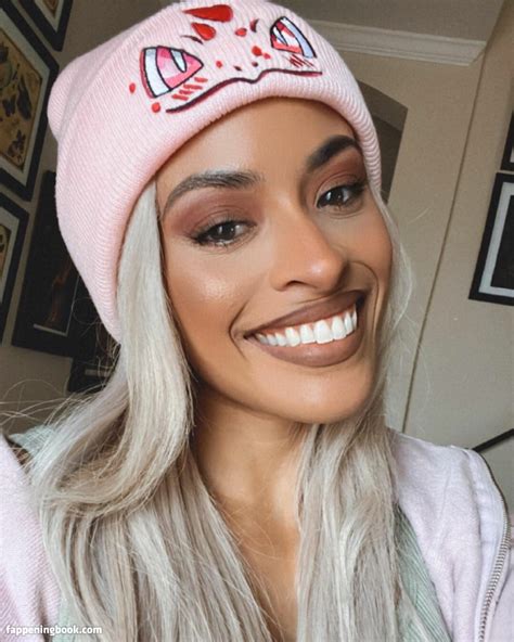 Zelina Vega Thea Trinidad Zelinavegawwe Nude The Fappening Photo FappeningBook