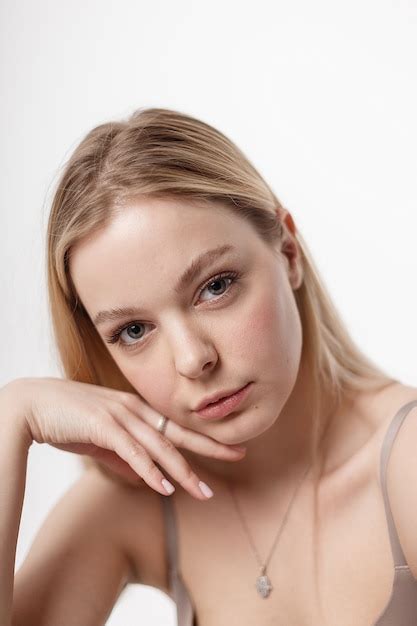 Premium Photo Pretty Caucasian Girl With Naked Shoulders Portrait Close Up