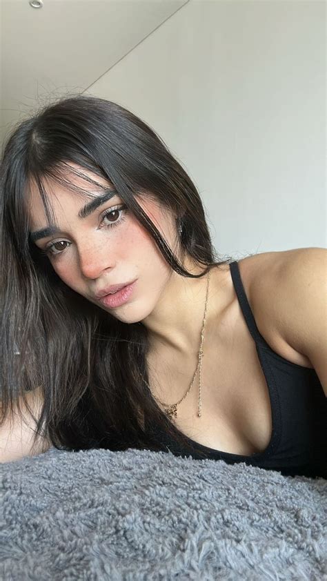 Hot Sexy Alana Flores Bikini Pics