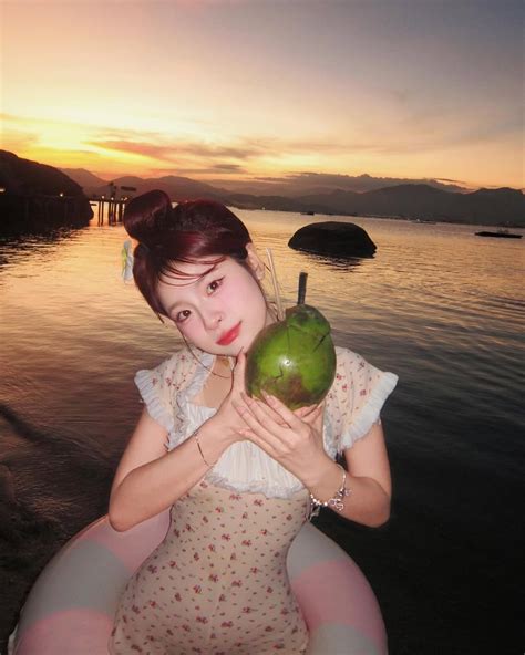 Hot Girl Ng C Kem T Viruss Ngo I T Nh L Ai Lifestyle Znews Vn