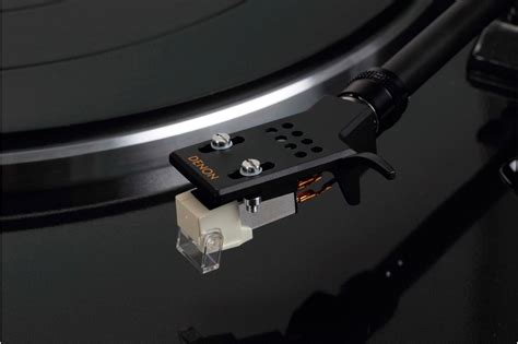 Denon DP-300F (Black) Проигрыватель винила
