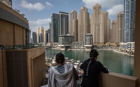 Какую работу может найти россиянин в Дубае без знания английского языка ...