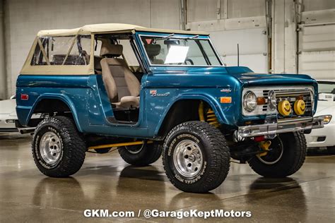 Teal And Tan Lifted 1976 Ford Bronco 4x4 Packs Rebuilt 302ci V8