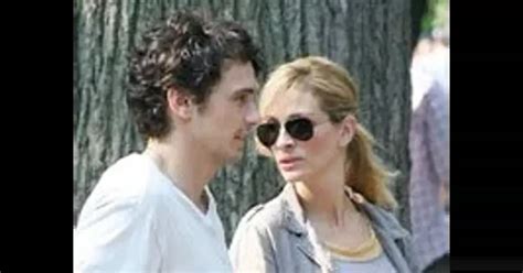 Джулия Робертс закрутила роман с Джеймсом Франко