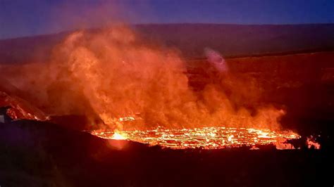 Hawaiian Volcanoes Heres When And Where To Visit For Breathtaking Views