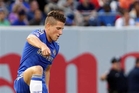 sam hutchinson   loan  sheffield wednesday  aint
