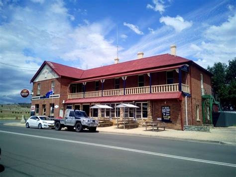 The Loaded Dog Hotel - Tarago - NSW - Fulltime Caravanning