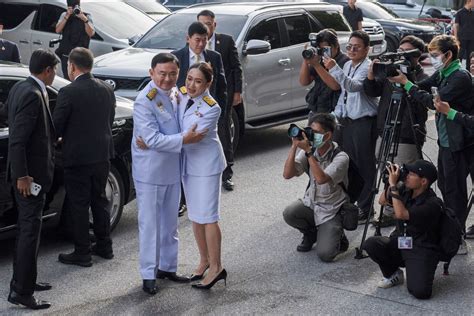 thailands king endorses paetongtarn shinawatra   prime minister cnn