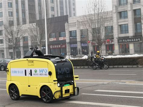 Meituan Makes First Grocery Deliveries In Beijing With Driverless