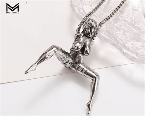 Sexy Girl Pendant Necklace Women Figure Pendant Naked Women Necklace BDSM Girl Pendant Spread