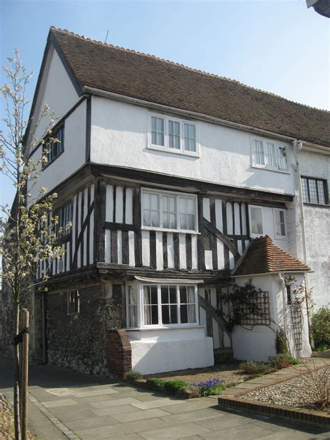 Arden's House, Faversham, Kent - Photo "Street frontage of Arden's