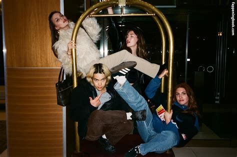 Dafne Keen Dafnefeetworld Nude OnlyFans Leaks The Fappening Photo 7304768 FappeningBook