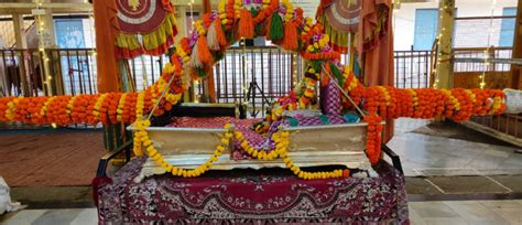 Shree Sant Shreshth Nivruttinath Maharaj Trimbakeshwar