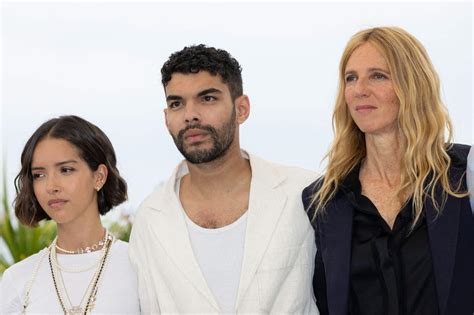 Sami Outalbali Que Devient Le Beau Gosse Fran Ais De Sex Education Public