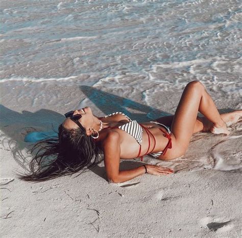 Hot Sexy Laura Diaz Bikini Pics